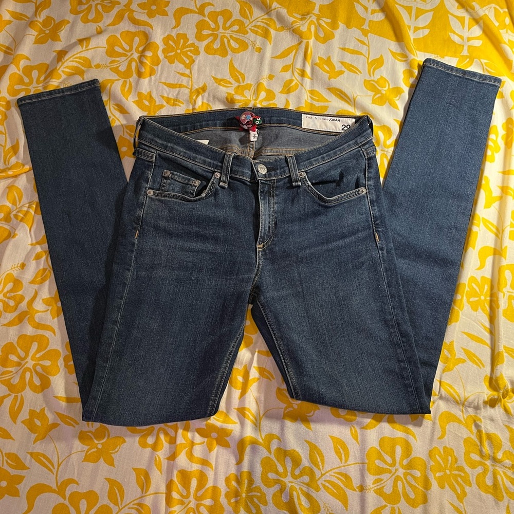 👖 RAG & BONE Blue Distressed Vashon Skinny Jeans Size 29. EUC